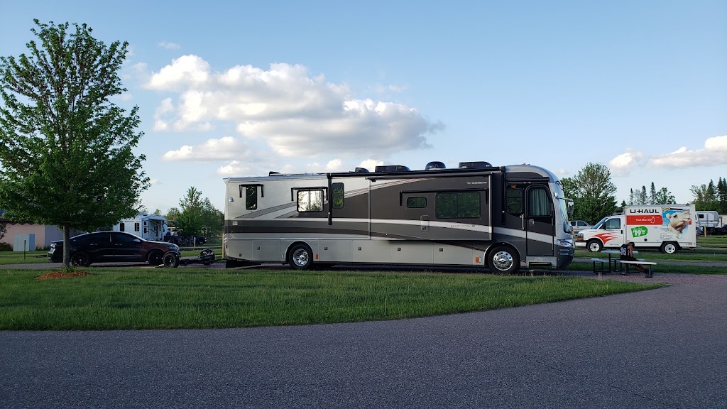 Ho Chunk RV Park | Baraboo, WI 53913, USA | Phone: (800) 746-2486