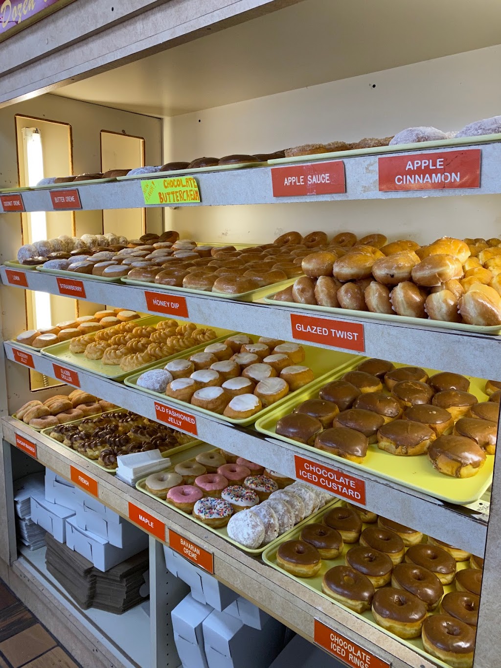 Donutown | 25580 Five Mile Rd, Redford Charter Twp, MI 48239, USA | Phone: (313) 592-0150