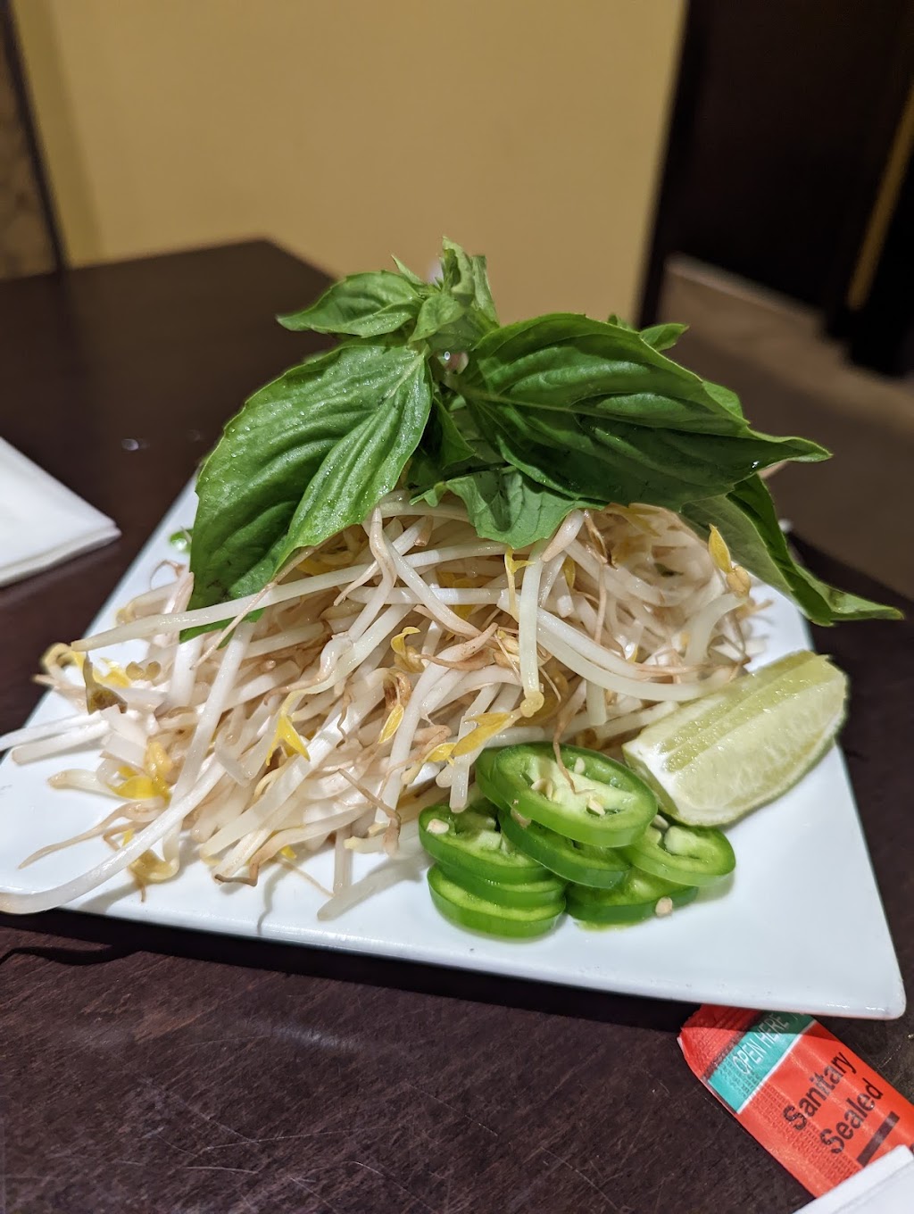 Bowl of Phở | 27339 Chagrin Blvd, Woodmere, OH 44122, USA | Phone: (216) 831-1730