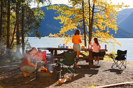 Great Holiday Campgrounds | 16905 North Shore Dr, Wasilla, AK 99654, USA | Phone: (907) 240-9797