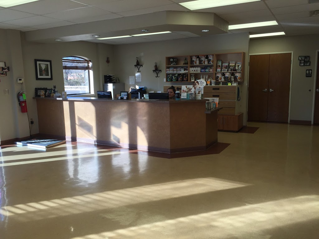 Santa Fe Veterinary Clinic | 840 NW 164th St, Edmond, OK 73013, USA | Phone: (405) 341-5634