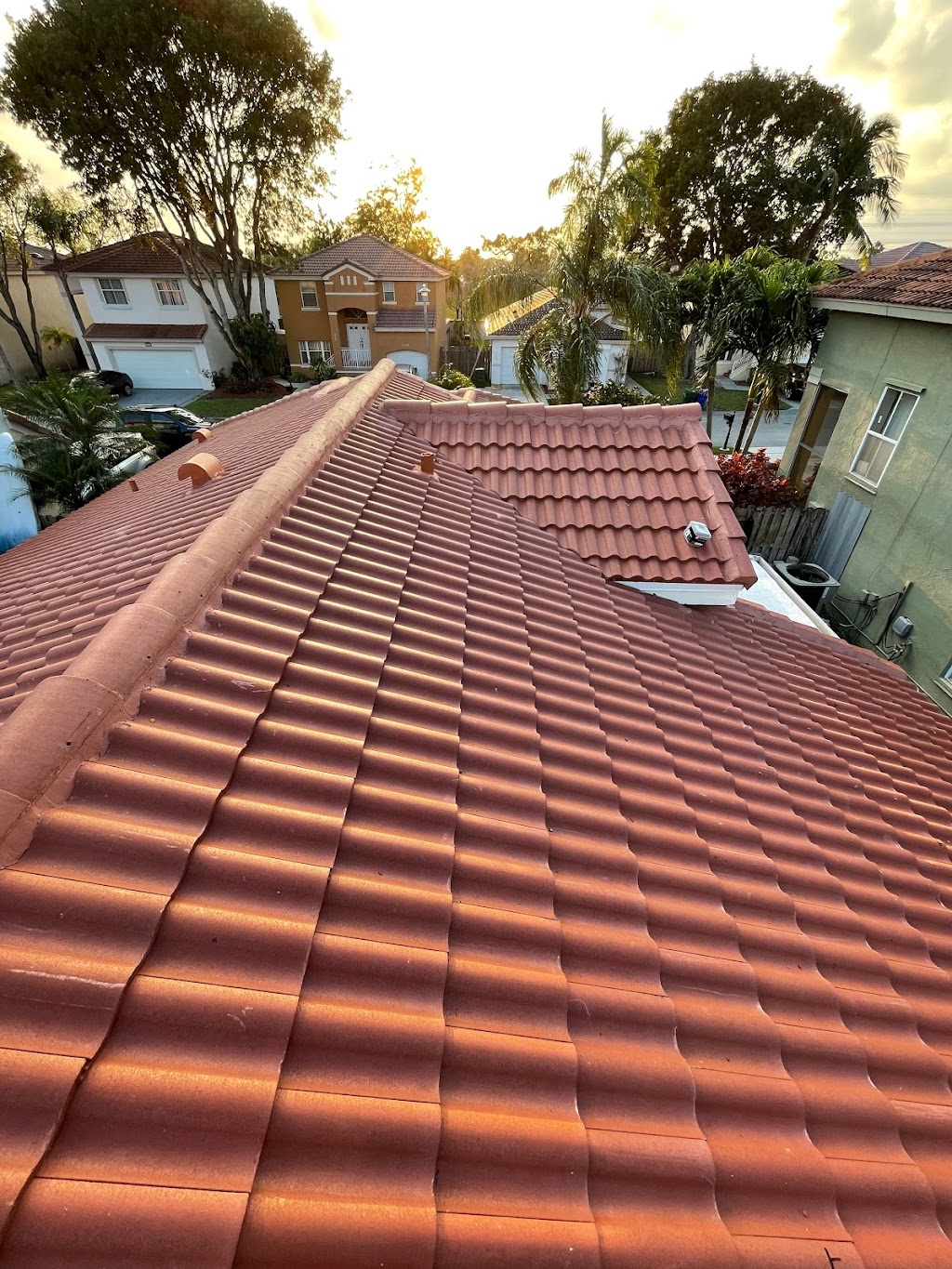 Apex Roofing Contractors | 4624 Cedarhill Rd, Coconut Creek, FL 33066, USA | Phone: (954) 579-3032