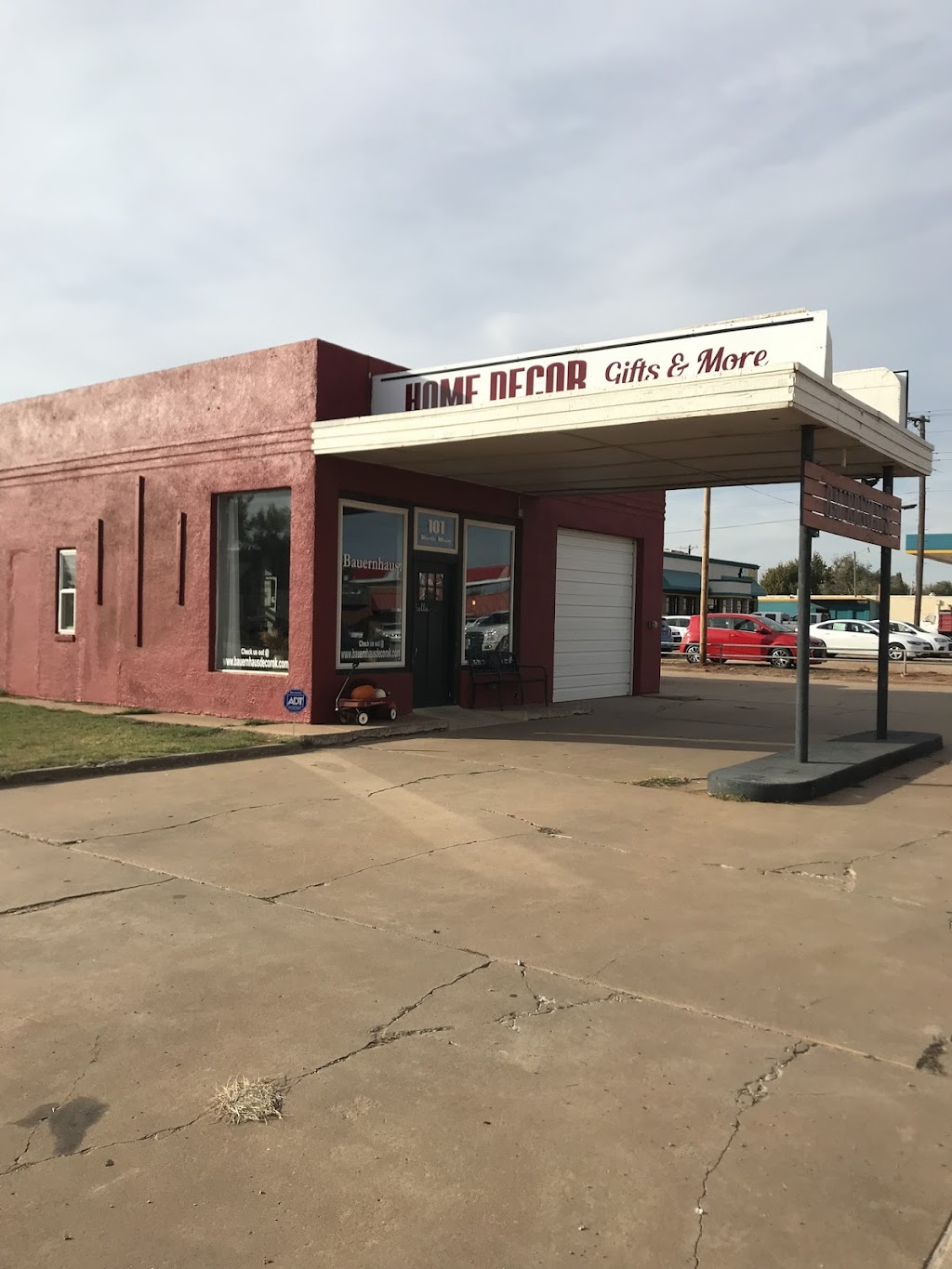 Bauernhaus | 101 N Main St, Okarche, OK 73762, USA | Phone: (405) 368-2194