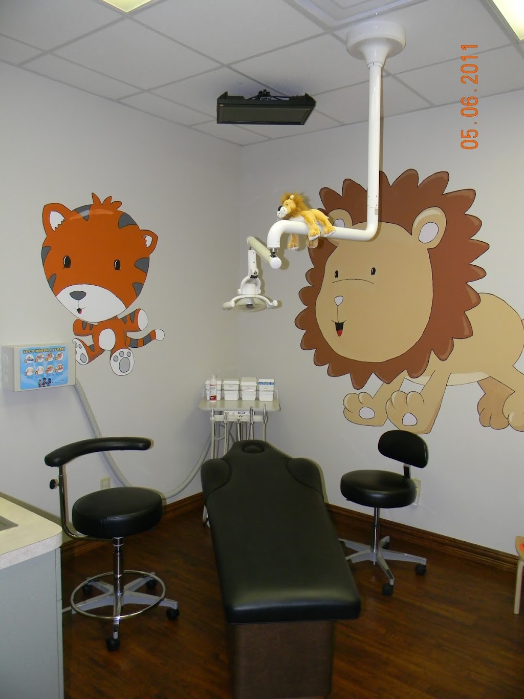 The Smiley Tooth Pediatric Dental Specialists | 2014 S Goliad St Suite 122, Rockwall, TX 75087, USA | Phone: (972) 772-7553