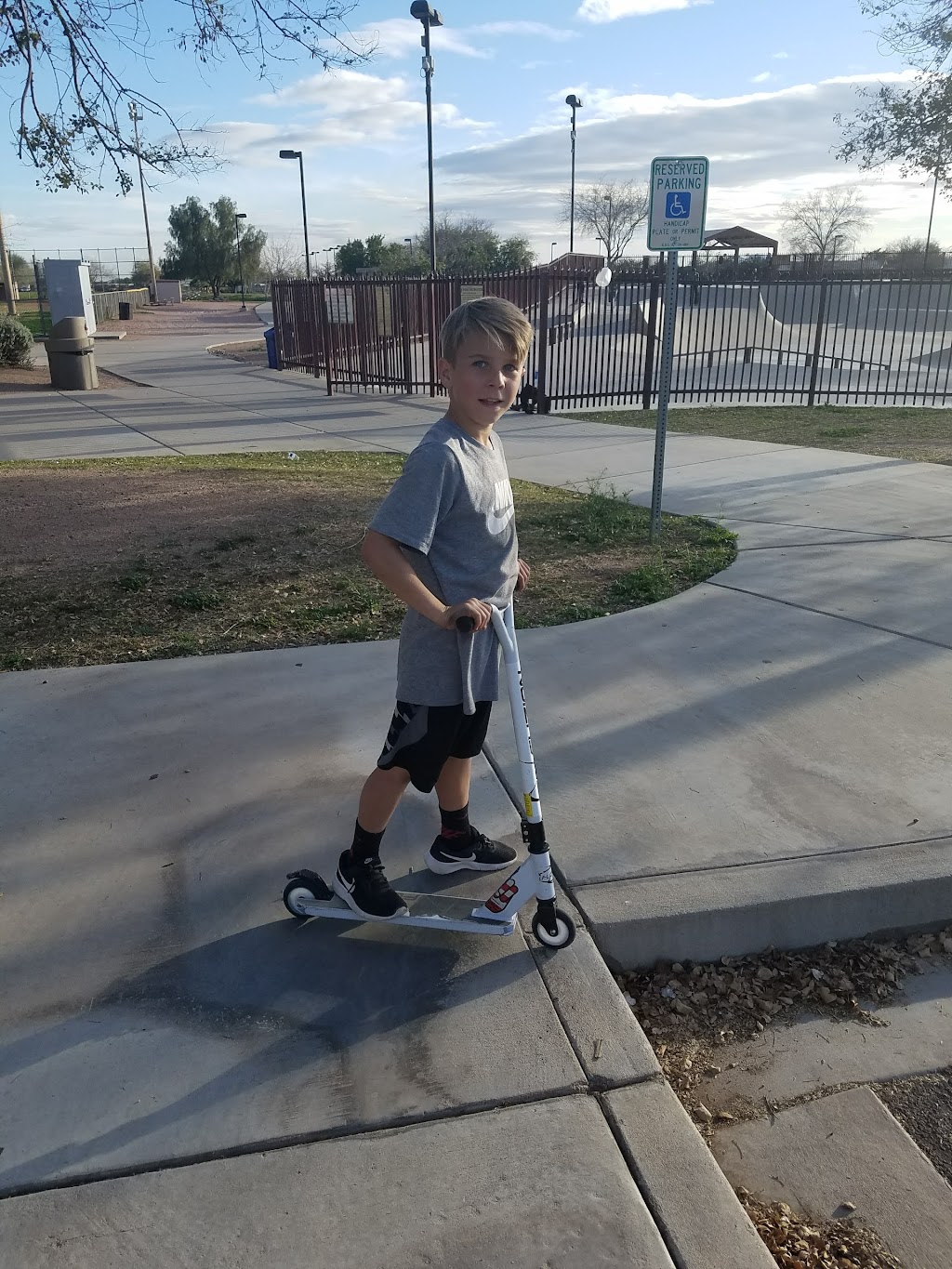 Apache Junction Skatepark | 1091 W Southern Ave, Apache Junction, AZ 85120, USA | Phone: (480) 474-2616