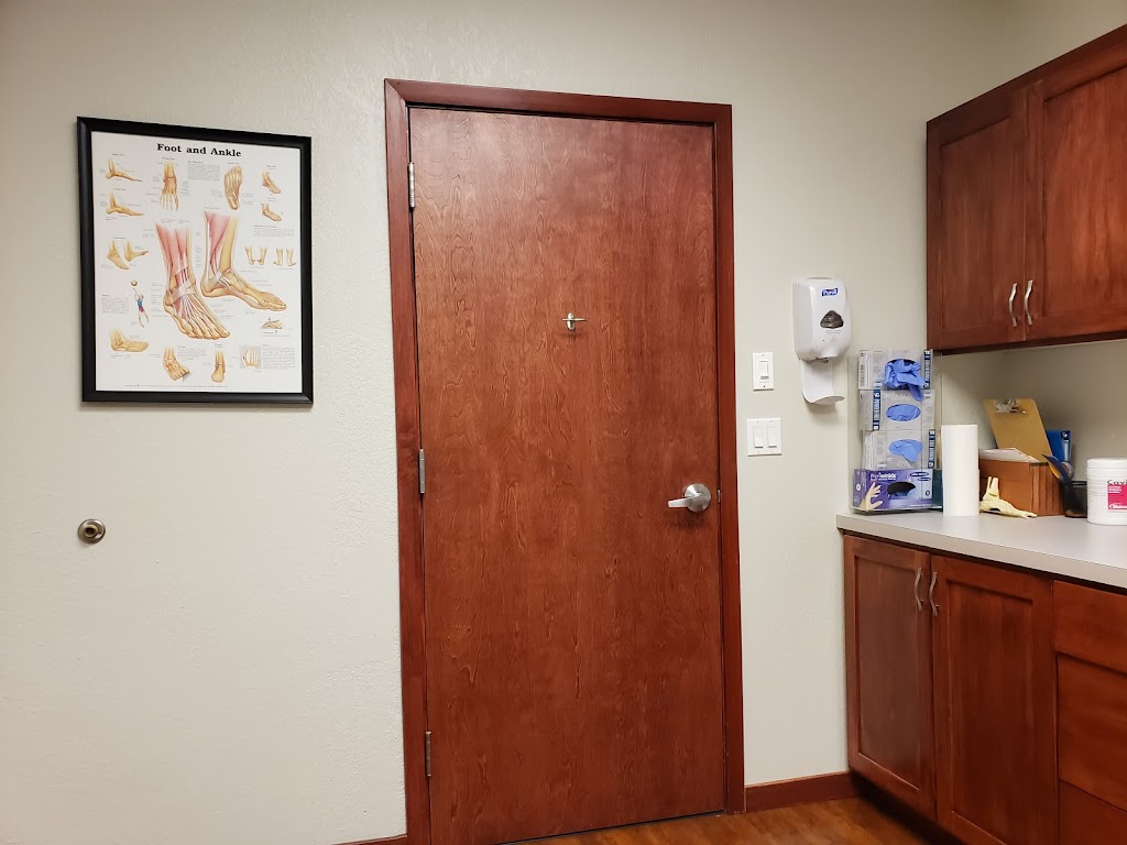 Great Midwest Foot & Ankle Centers | N112W15237 Mequon Rd, Germantown, WI 53022, USA | Phone: (262) 735-7616