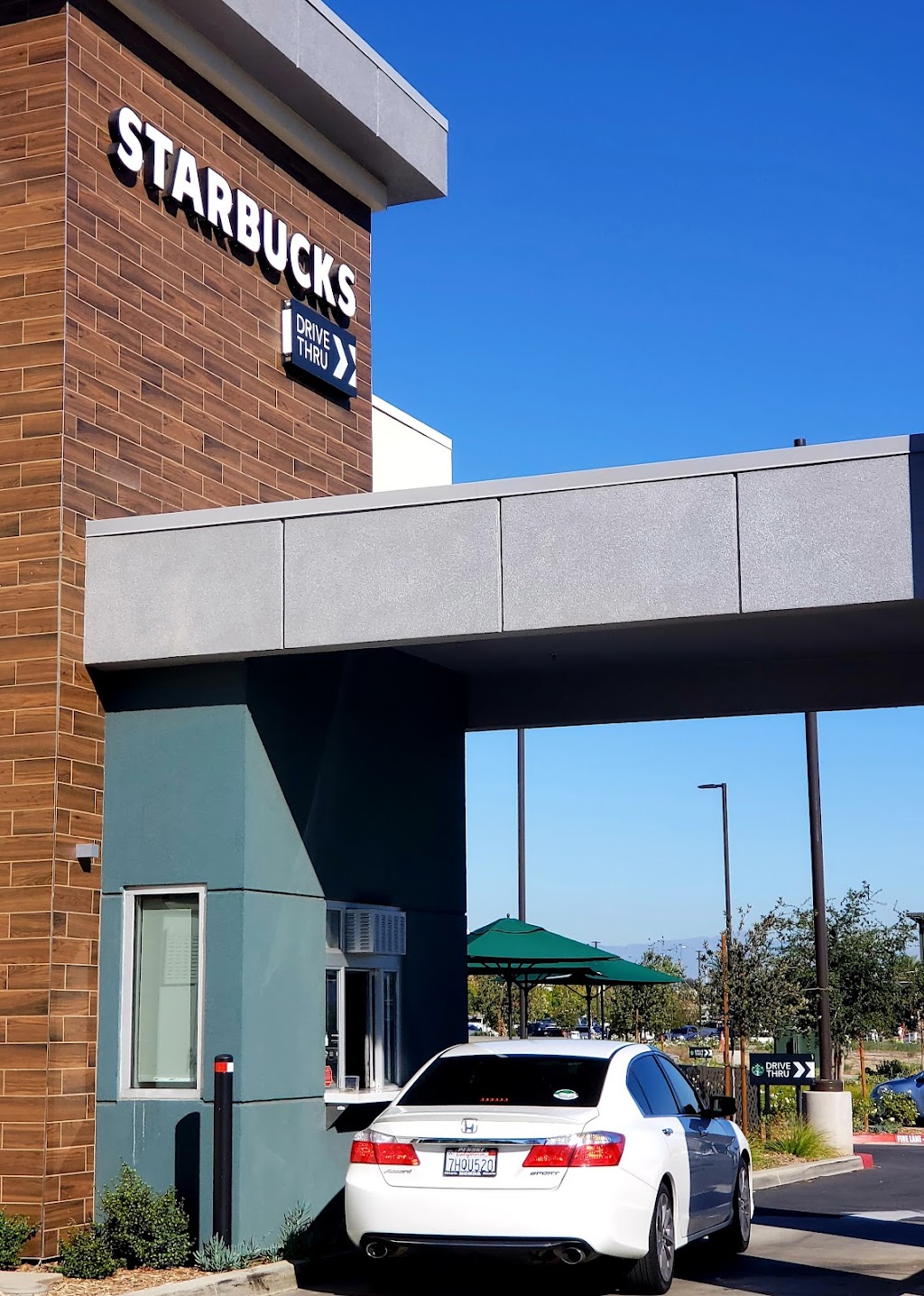 Starbucks | 3520 E Guasti Rd, Ontario, CA 91761, USA | Phone: (909) 403-0831