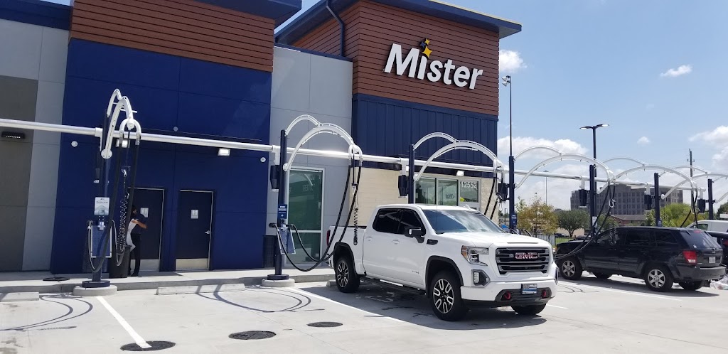 Mister Car Wash | 12552 Richbourg St, Houston, TX 77090, USA | Phone: (713) 568-1139