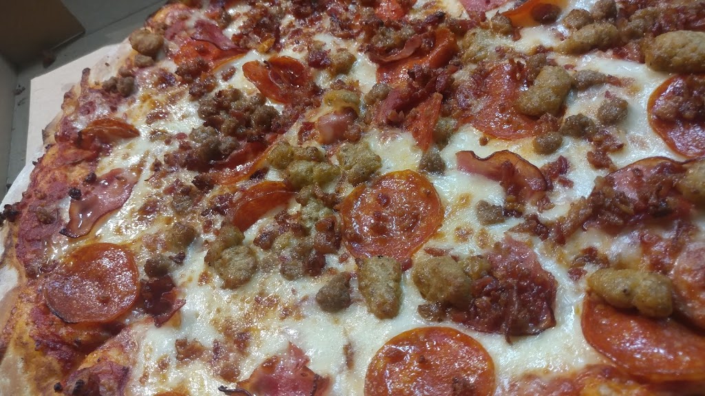 Pepperoni Rays Cafe | 5339 Franklin Ave, New Orleans, LA 70122, USA | Phone: (504) 264-7995