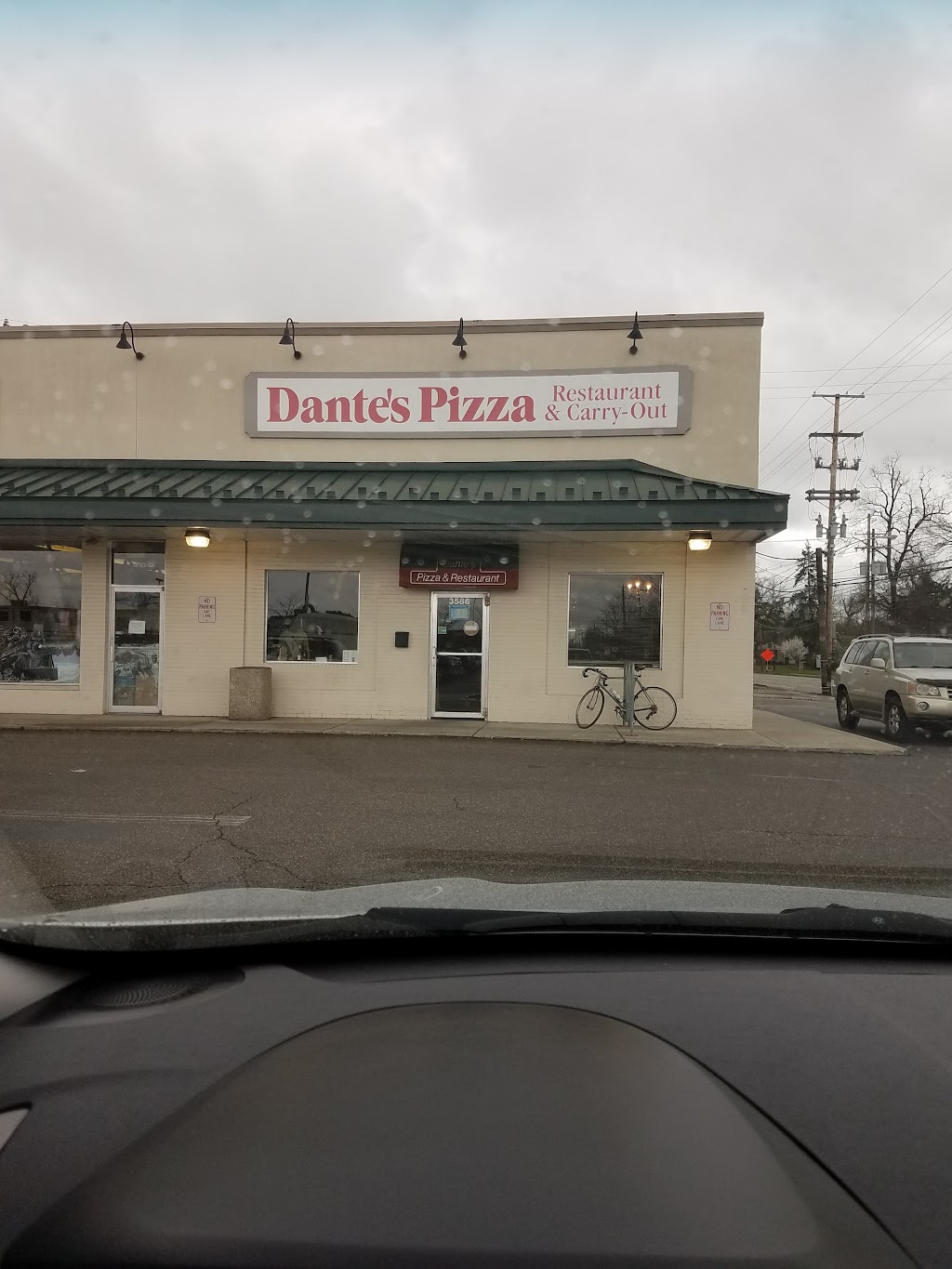 Dantes Pizza | 3586 Indianola Ave, Columbus, OH 43214, USA | Phone: (614) 268-5090