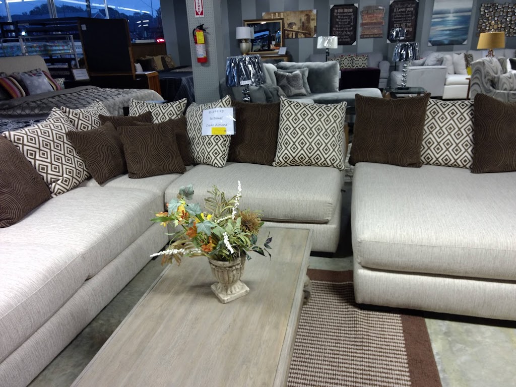 Howards Furniture Company, Inc. | 3376 S Cobb Dr SE, Smyrna, GA 30080, USA | Phone: (770) 435-4406