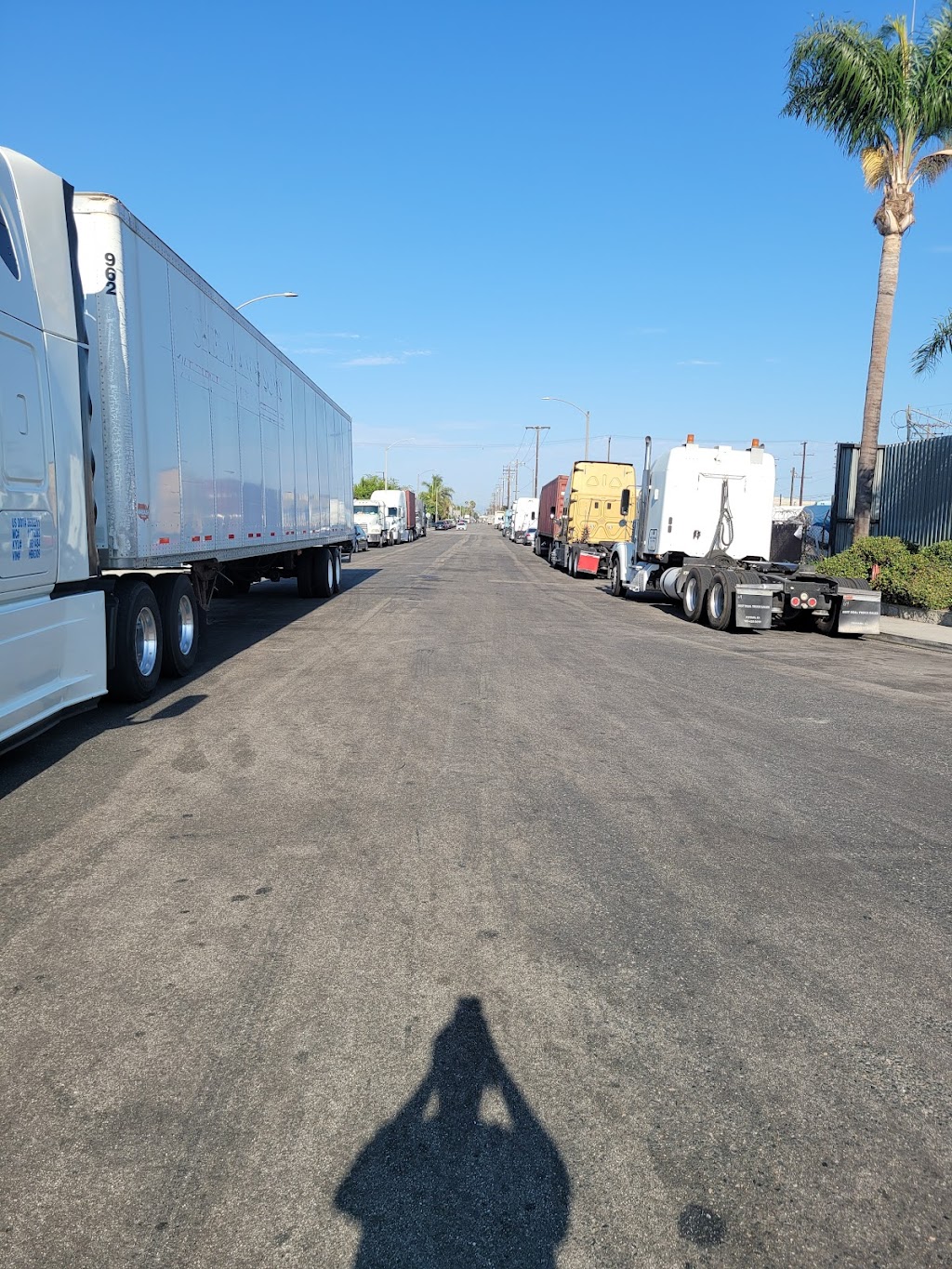 7 Star Logistics | 2351 W 16th St, Long Beach, CA 90813, USA | Phone: (562) 983-3955