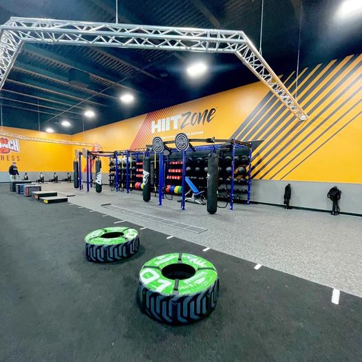 Crunch Fitness - Maple Grove | 15500 Grove Cir N, Maple Grove, MN 55369, USA | Phone: (763) 453-3976