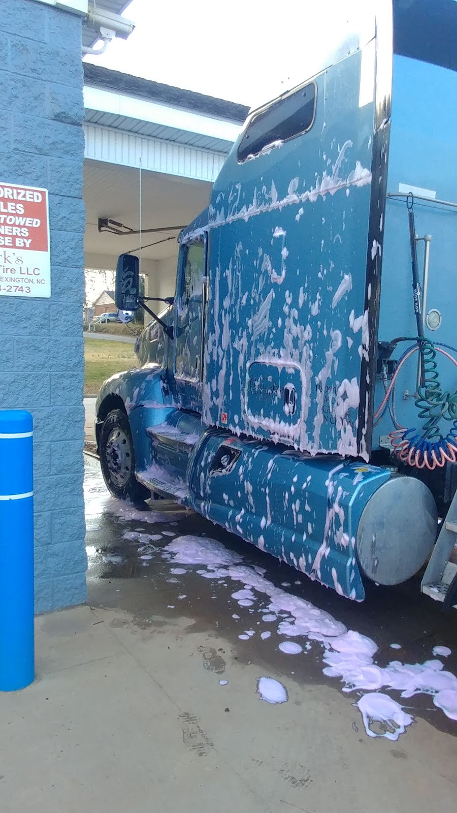 Blue Wave Auto Wash | 1109 S Main St, Lexington, NC 27292, USA | Phone: (336) 250-7953