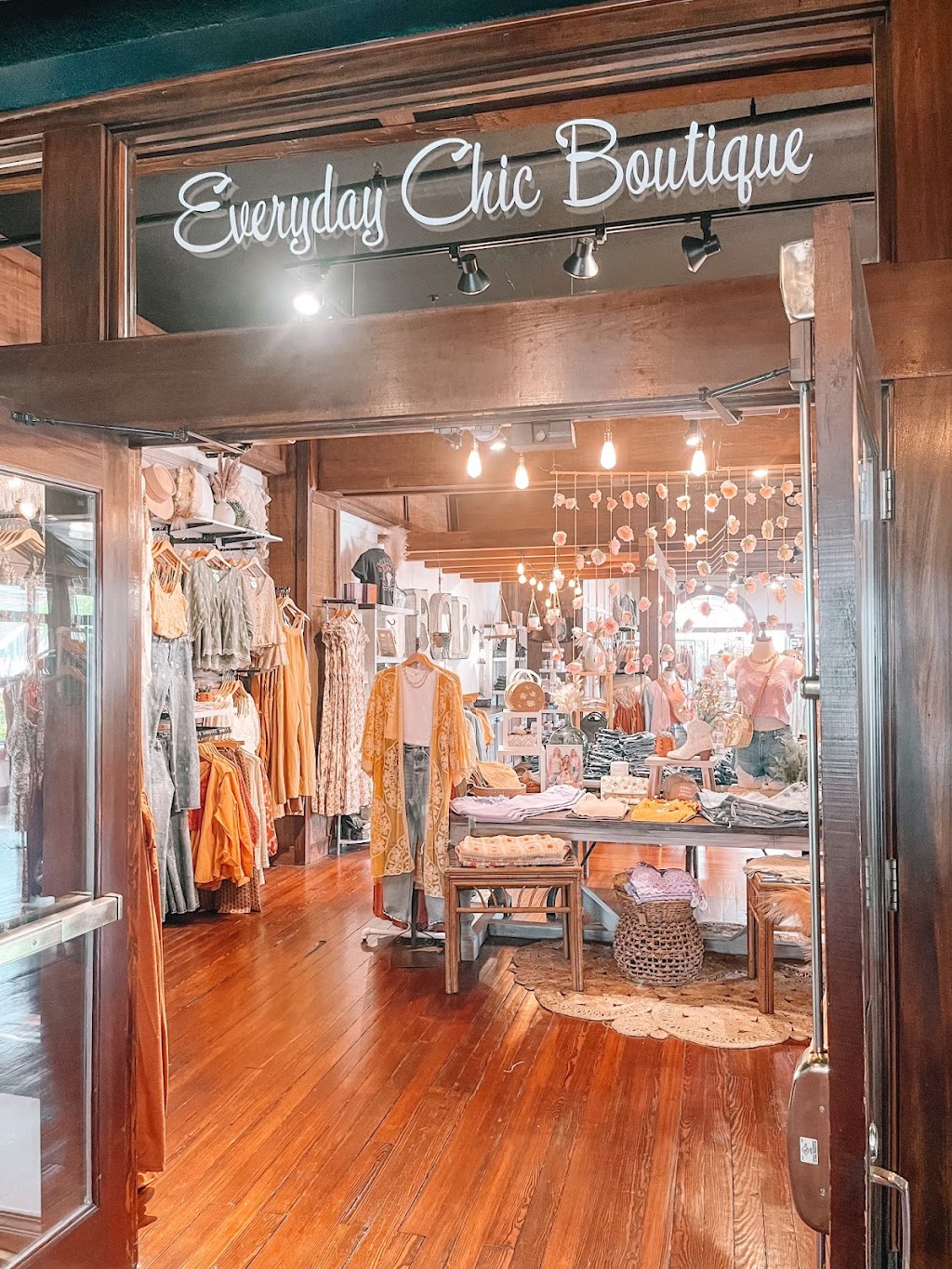 Everyday Chic Boutique | 64 W Main St Suite B, Wilmington, OH 45177, USA | Phone: (937) 366-6353