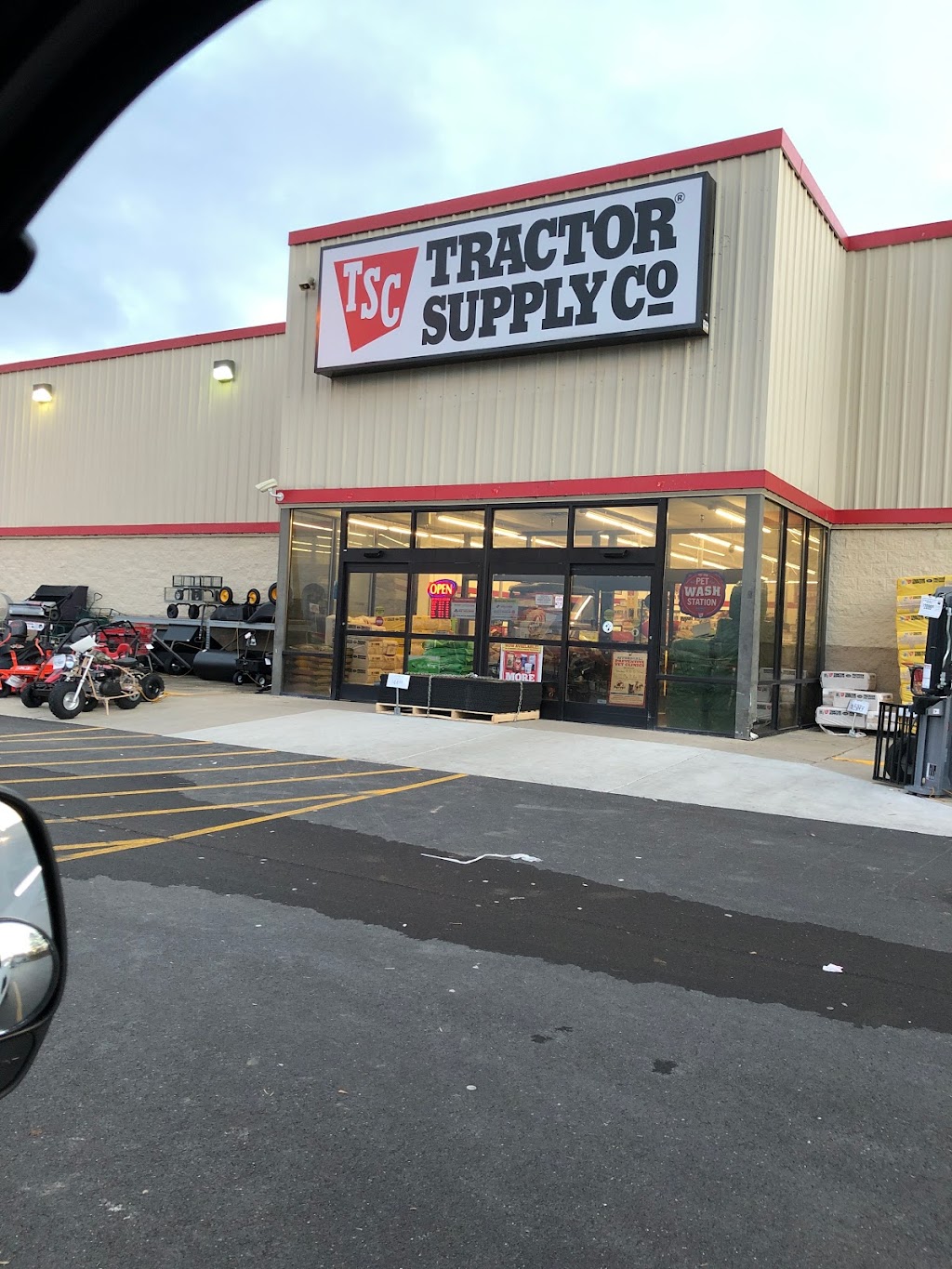 Tractor Supply Co. | 856 Eastern Bypass, Richmond, KY 40475 | Phone: (859) 623-0034