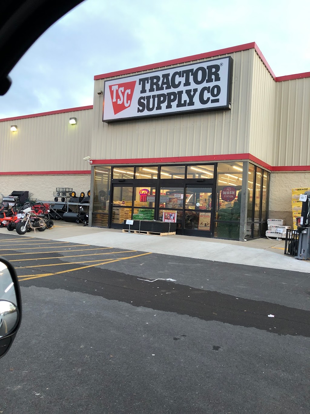 Tractor Supply Co. | 856 Eastern Bypass, Richmond, KY 40475, USA | Phone: (859) 623-0034