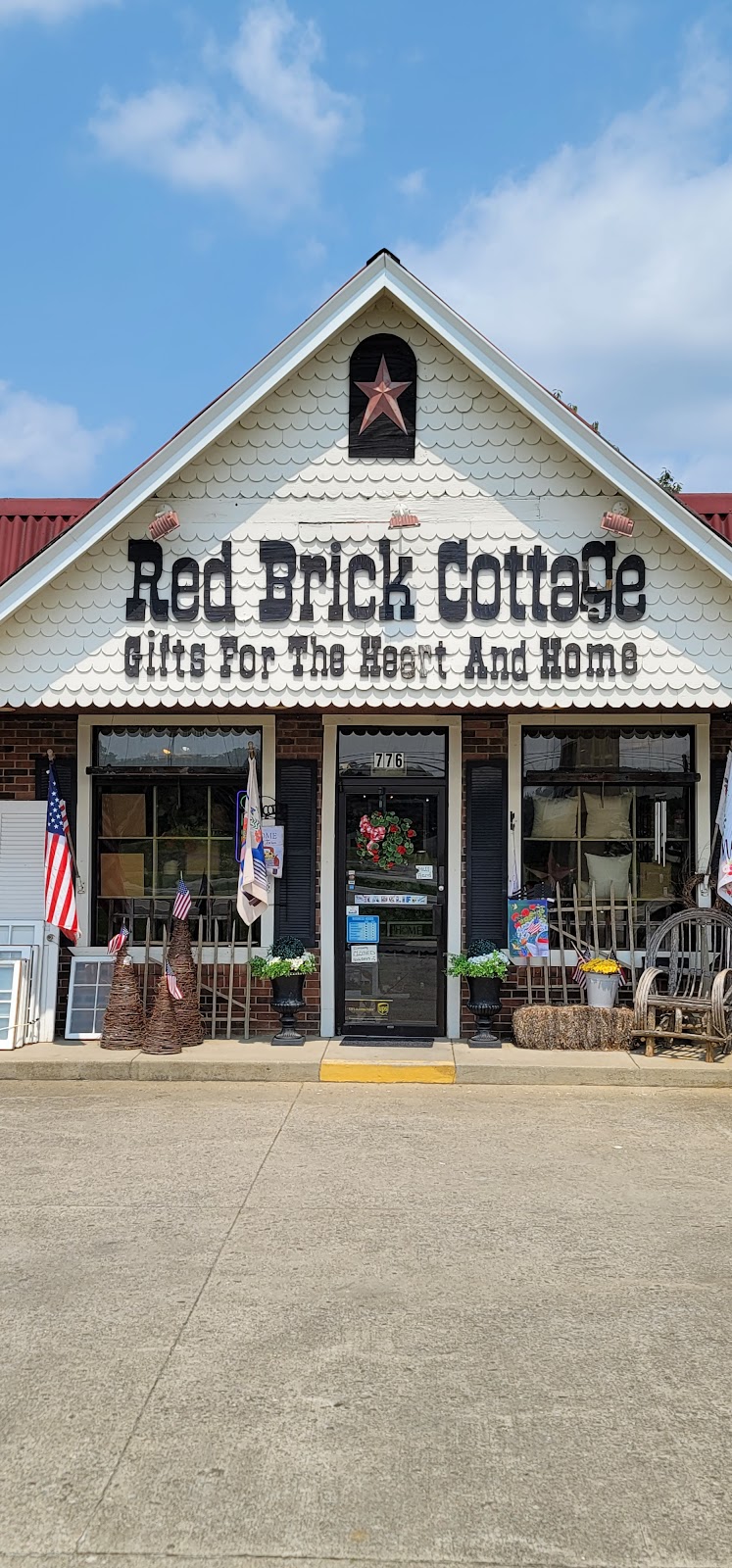 The Red Brick Cottage Plus Size Boutique & Home Decor | 776 S Dixie Blvd, Radcliff, KY 40160, USA | Phone: (270) 351-1224