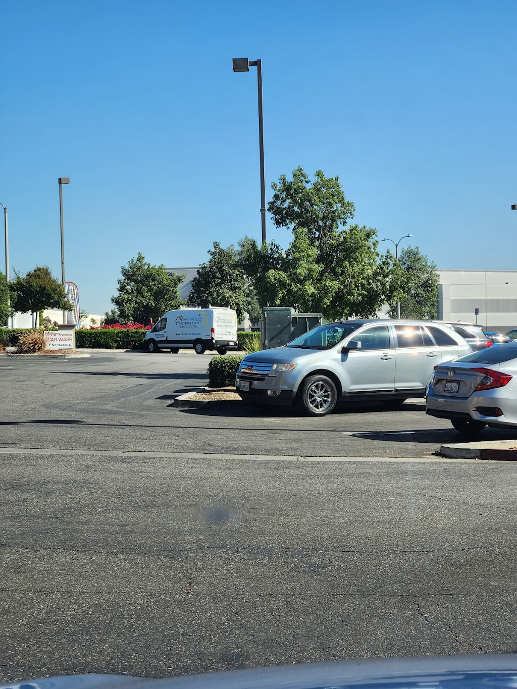 Best Choice Auto Glass& Tint | 7470 Cherry Ave STE 112, Fontana, CA 92336, USA | Phone: (909) 823-2142