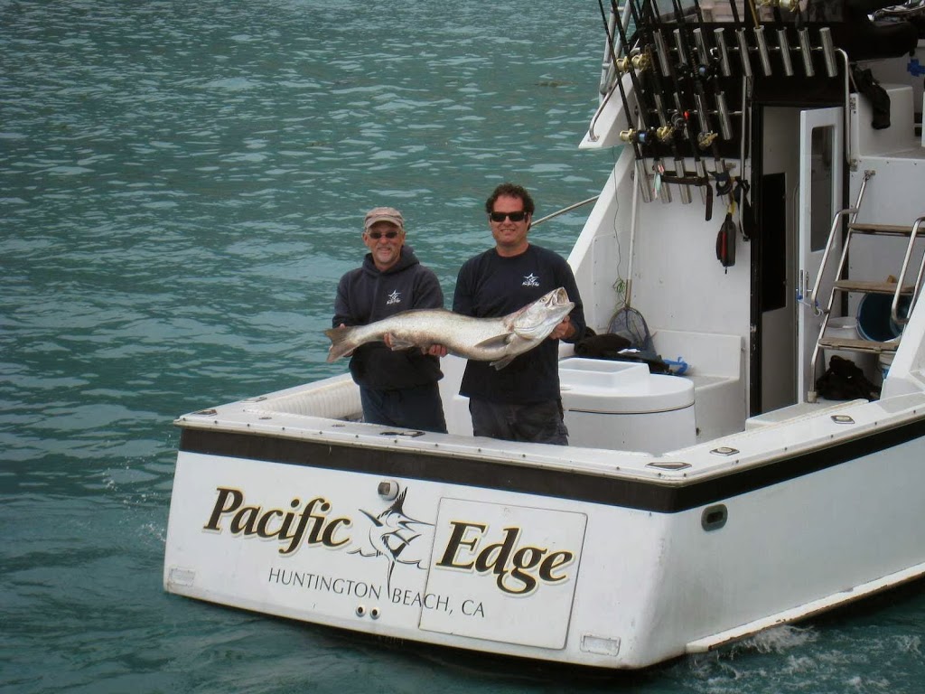 Pacific Edge Bait & Tackle | 5042 Edinger Ave, Huntington Beach, CA 92649, USA | Phone: (714) 840-4262