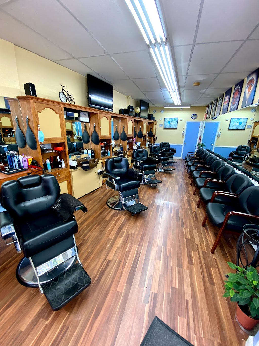 Greeley Barber Shop | 19 King St, Chappaqua, NY 10514, USA | Phone: (914) 861-2171