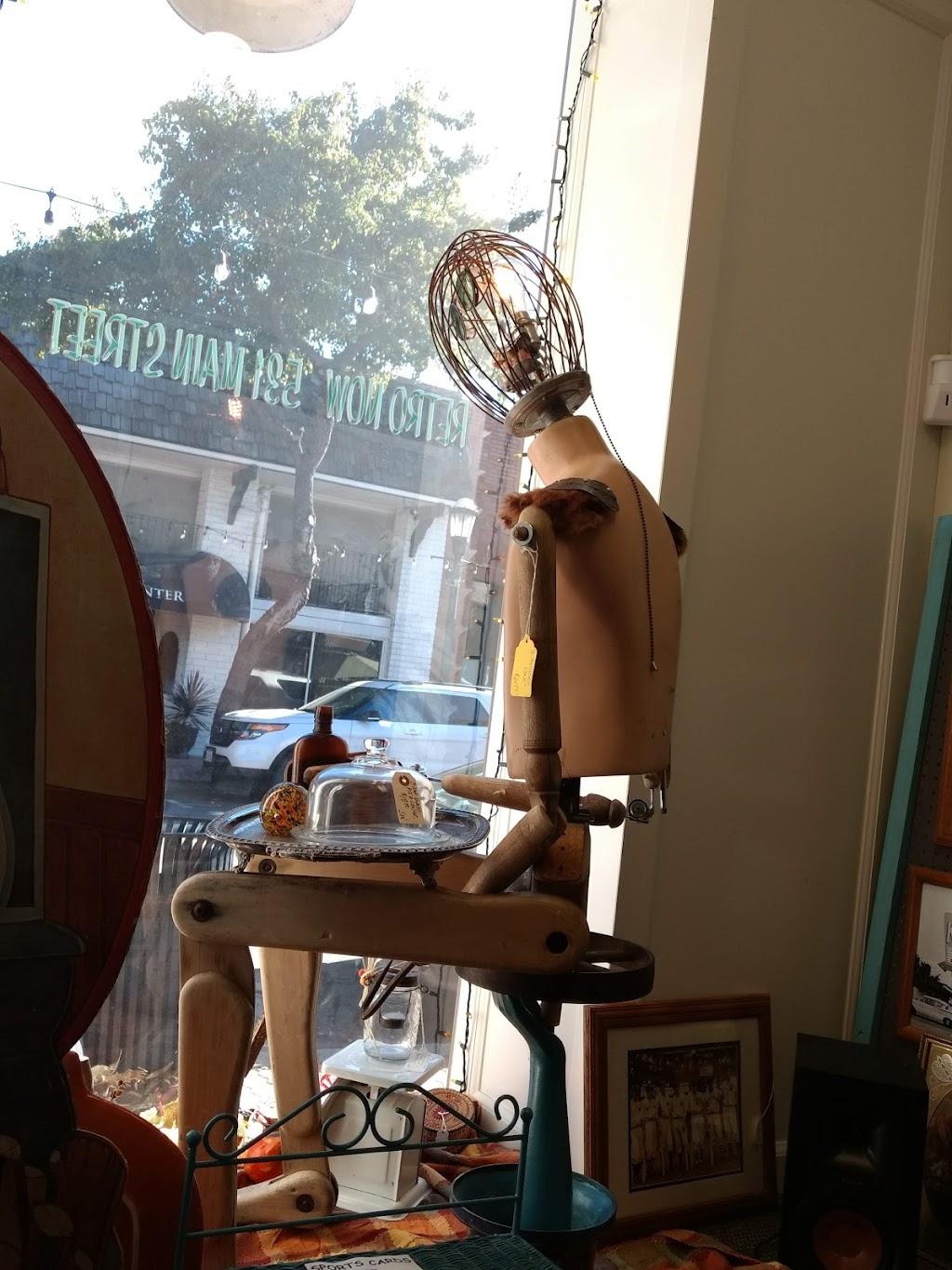 White Rabbit Boutique | 529 Main St, Martinez, CA 94553, USA | Phone: (925) 229-1900