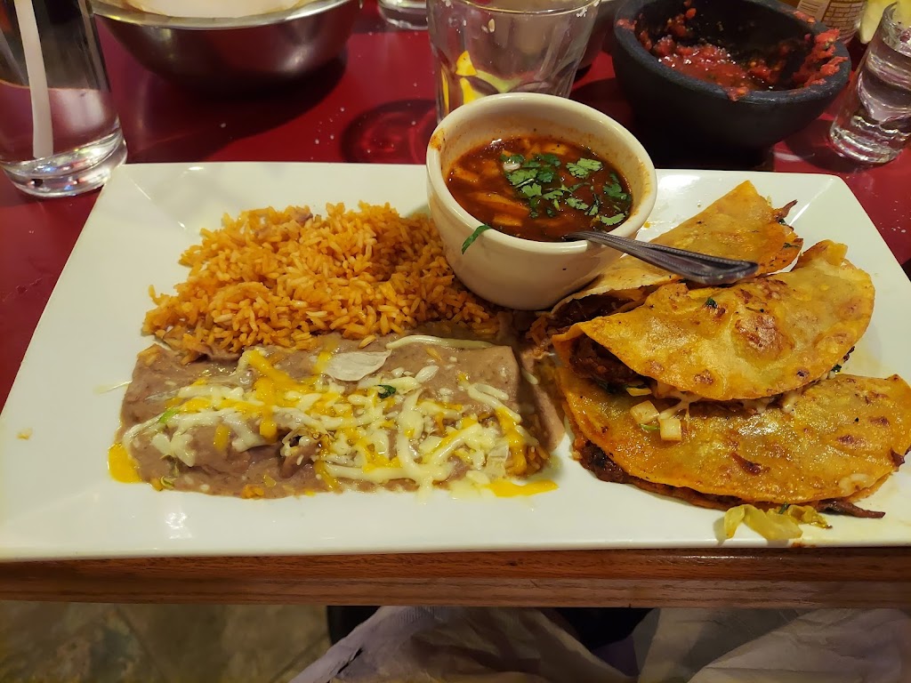 Casa Amigos Mexican Restaurant | 2195 Commerce Blvd, Mound, MN 55364, USA | Phone: (952) 472-0111