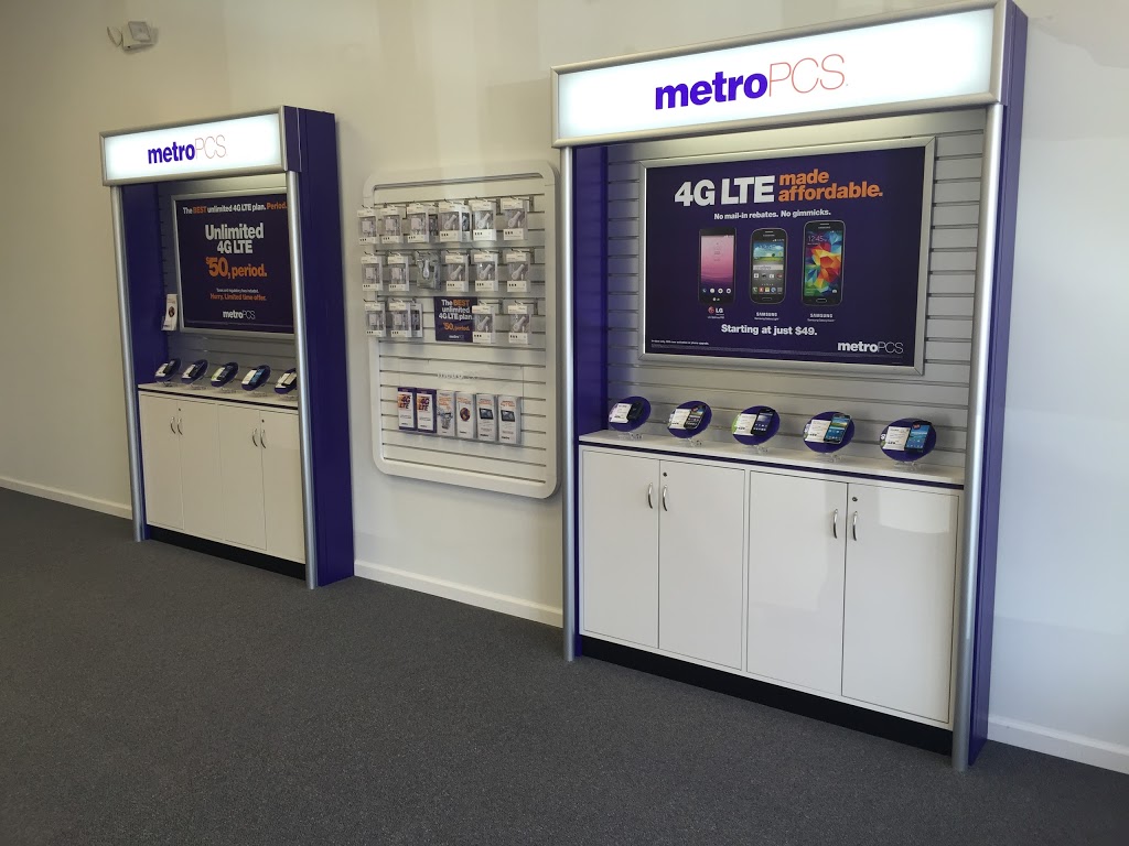 Metro by T-Mobile | 395 N Groesbeck Hwy Ste C, Mt Clemens, MI 48043, USA | Phone: (586) 846-4801