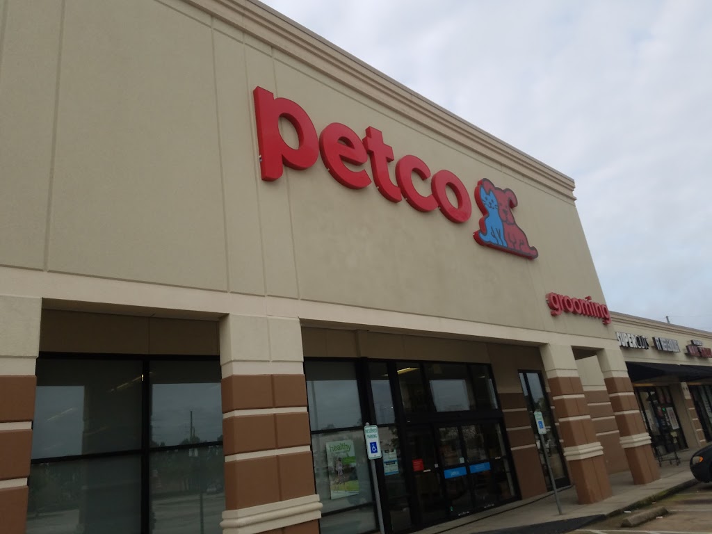 Petco | 19507 Interstate 45 N Ste 700, Spring, TX 77388, USA | Phone: (281) 528-9586