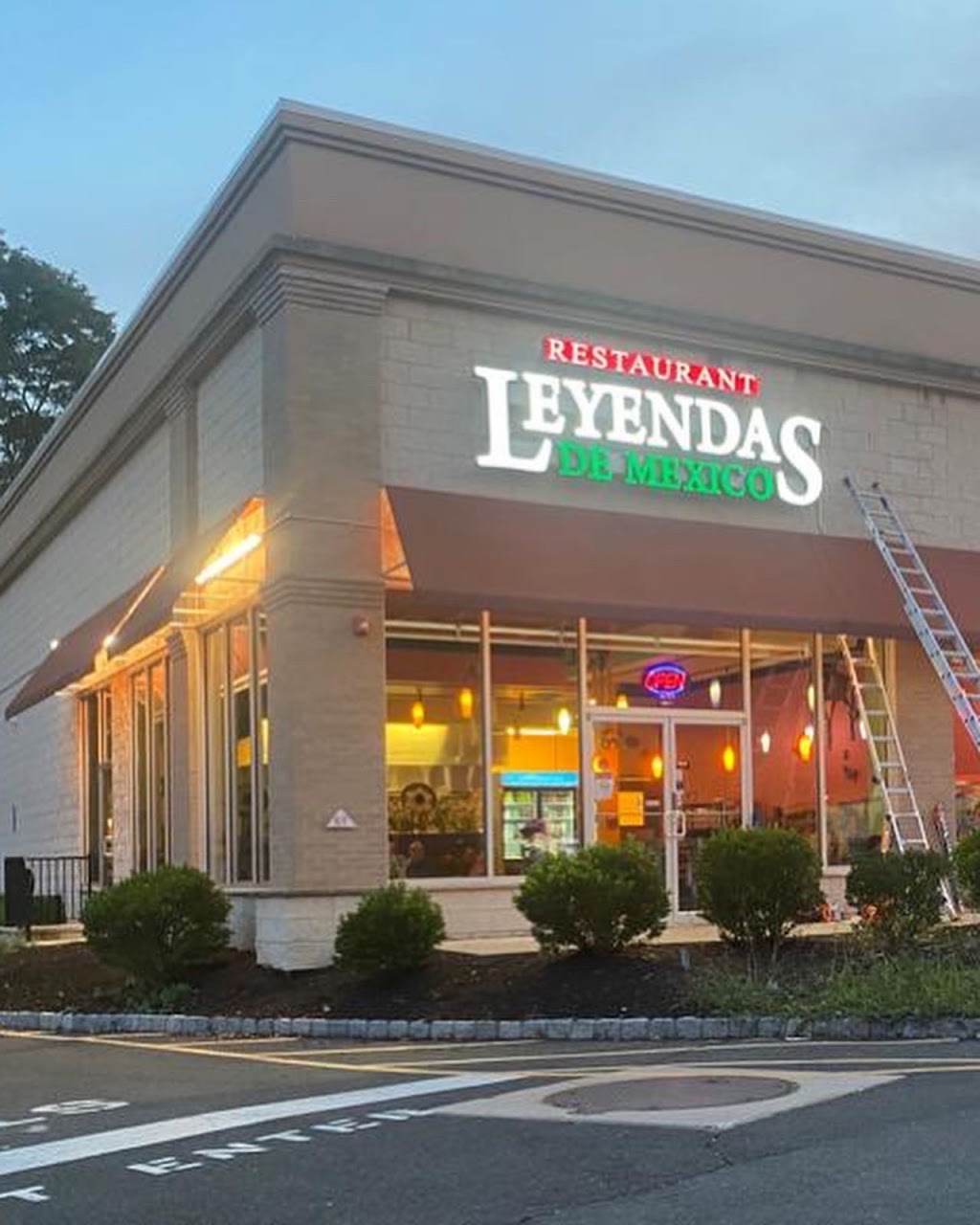 Las Leyendas MORRIS PLAINS | 1767 NJ-10, Morris Plains, NJ 07950, USA | Phone: (862) 242-8061