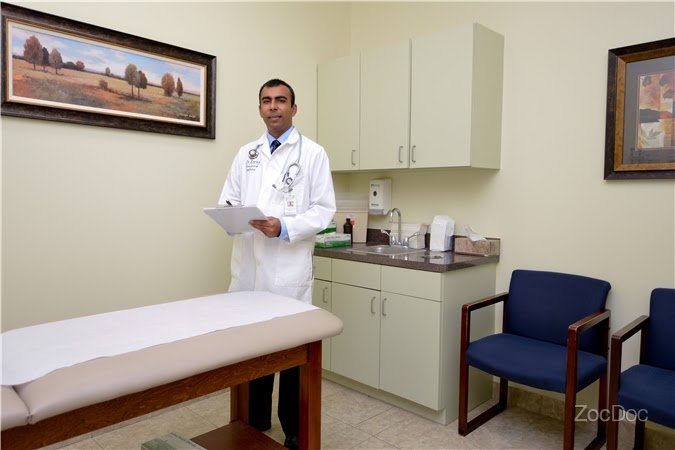 West Oaks Urgent Care: Cavazos Juan L MD | 2150 S Texas 6 #100, Houston, TX 77077, USA | Phone: (281) 496-4948