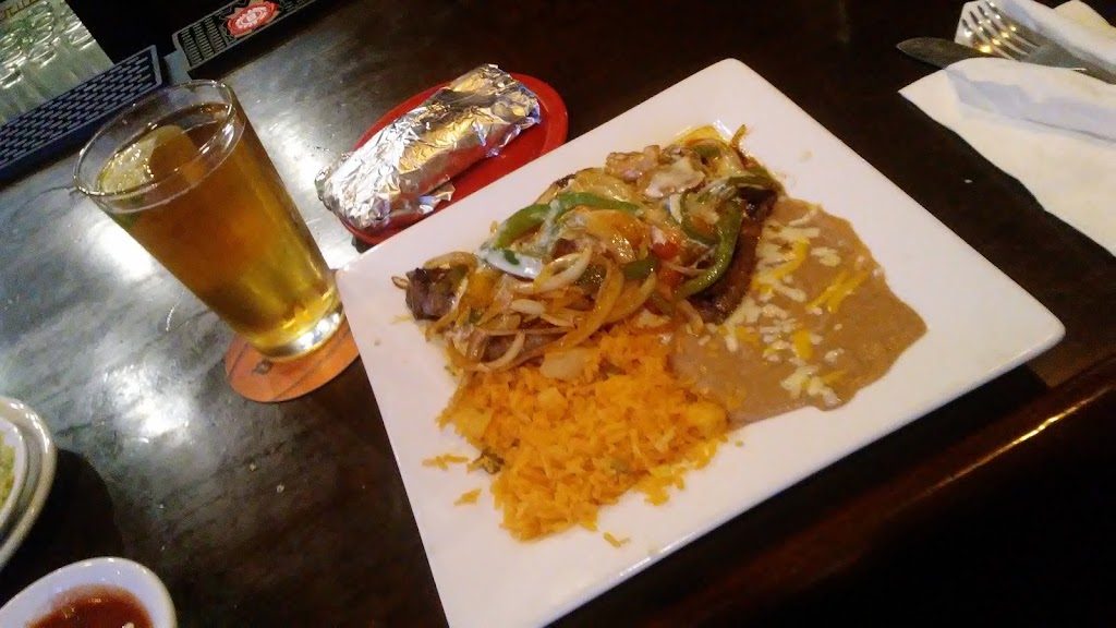 El Paso Mexican Grill | 128 S Christian Ave, Moundridge, KS 67107, USA | Phone: (620) 345-3200