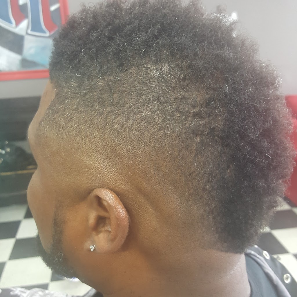 Uptown Barbers | 2501 N Josey Ln #104, Carrollton, TX 75006, USA | Phone: (972) 323-4328