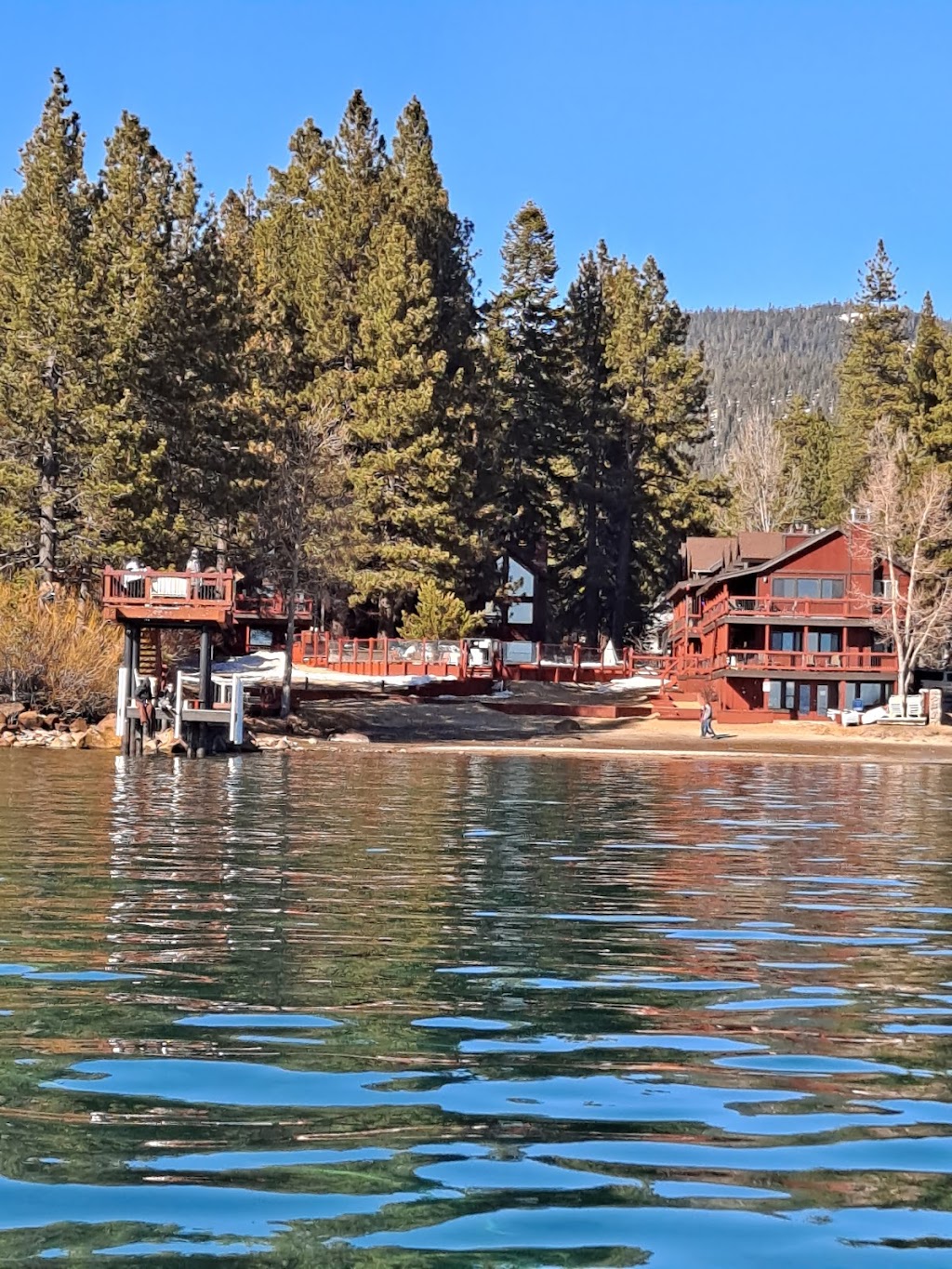 Tahoe Edgelake Beach Club | 7680 N Lake Blvd, Tahoe Vista, CA 96148, USA | Phone: (530) 546-5974