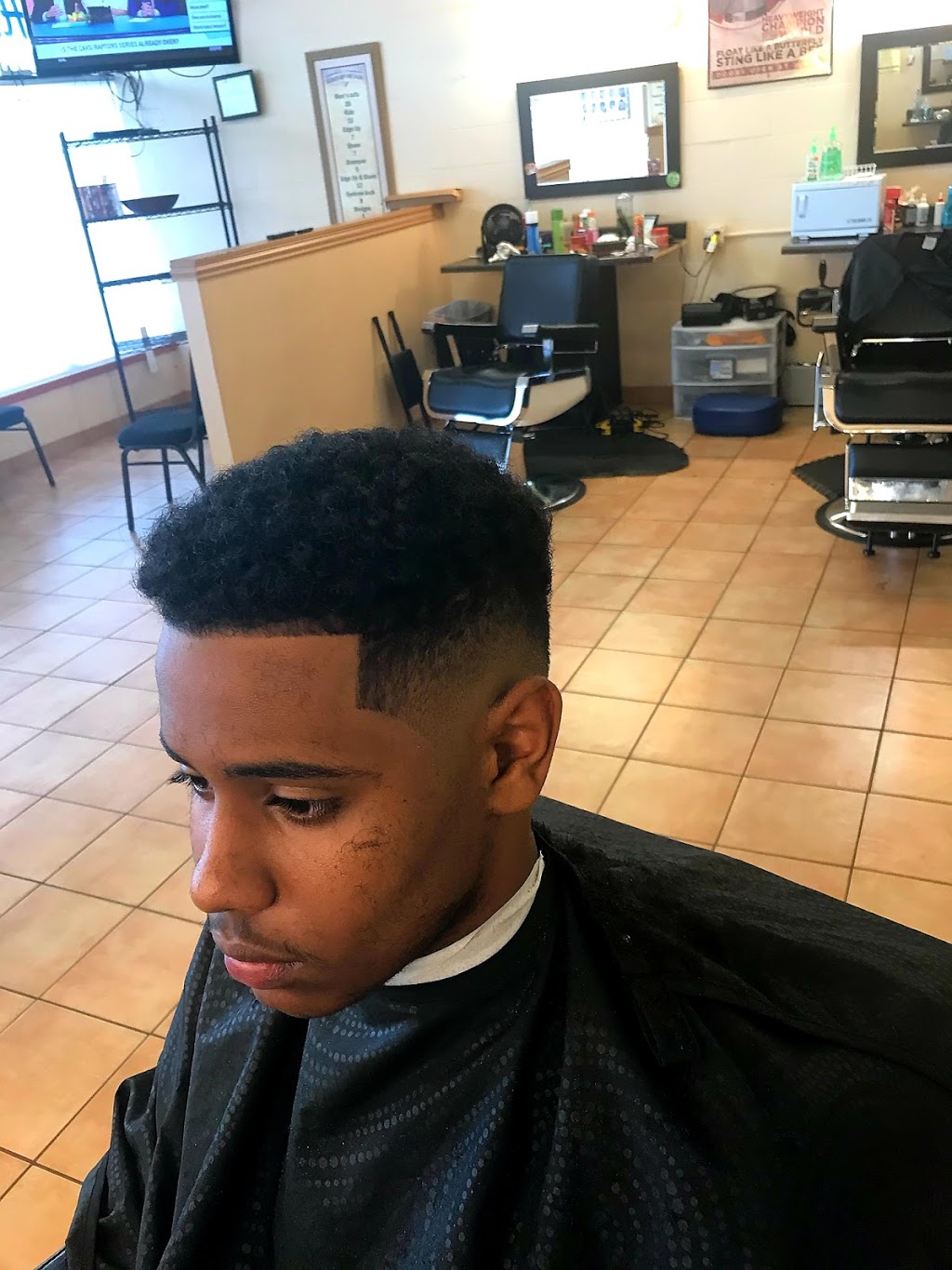 601 Barbershop and Salon | 236 W Bedford Euless Rd #4043, Hurst, TX 76053, USA | Phone: (817) 510-6682