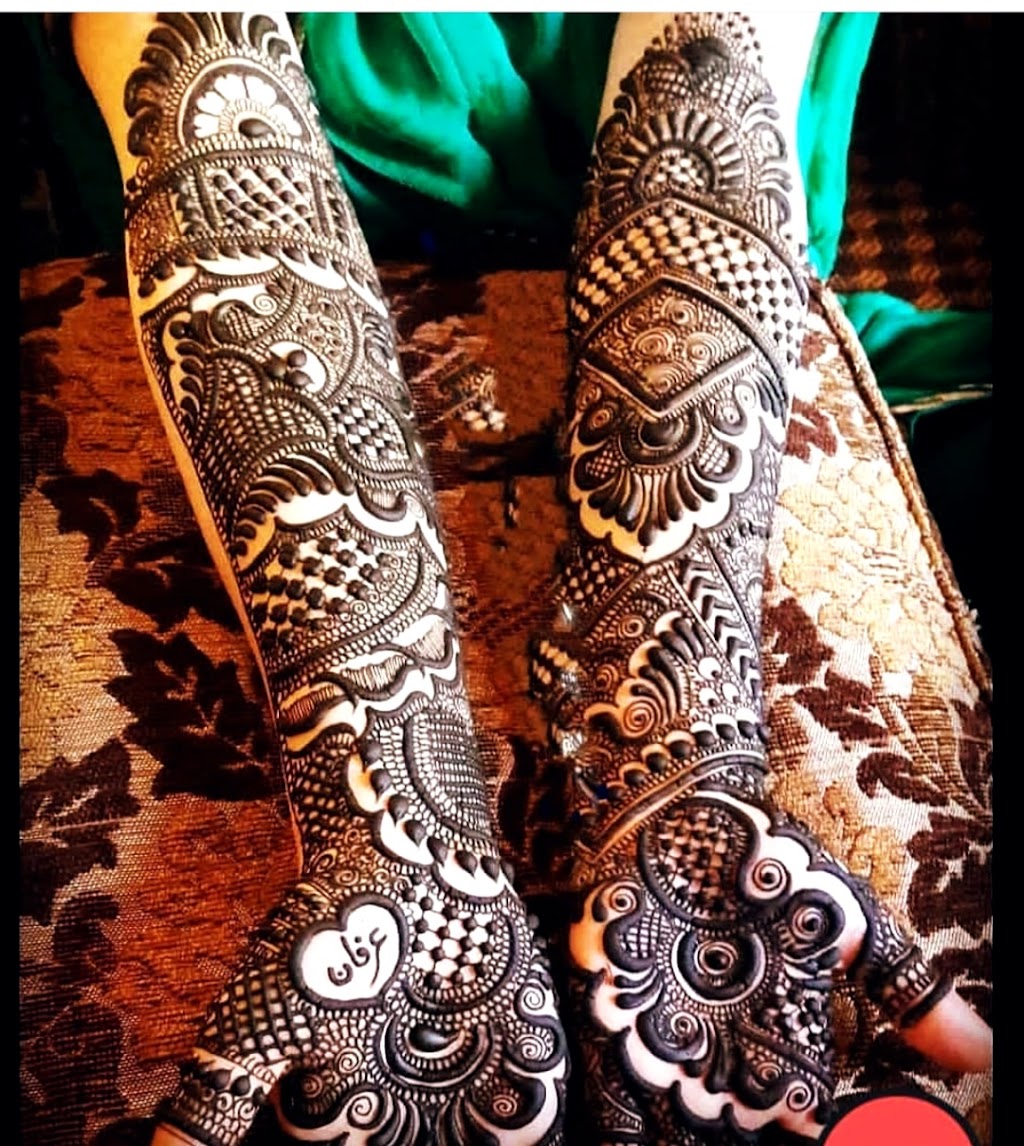 Tannu Mehndi Designer | B/16, Mohammedi Society, Nr. Shah-e-alam Gate, Shah-e-alam, Mohammadi Society, Danilimda, Ahmedabad, Gujarat 380028, India | Phone: 089806 62929