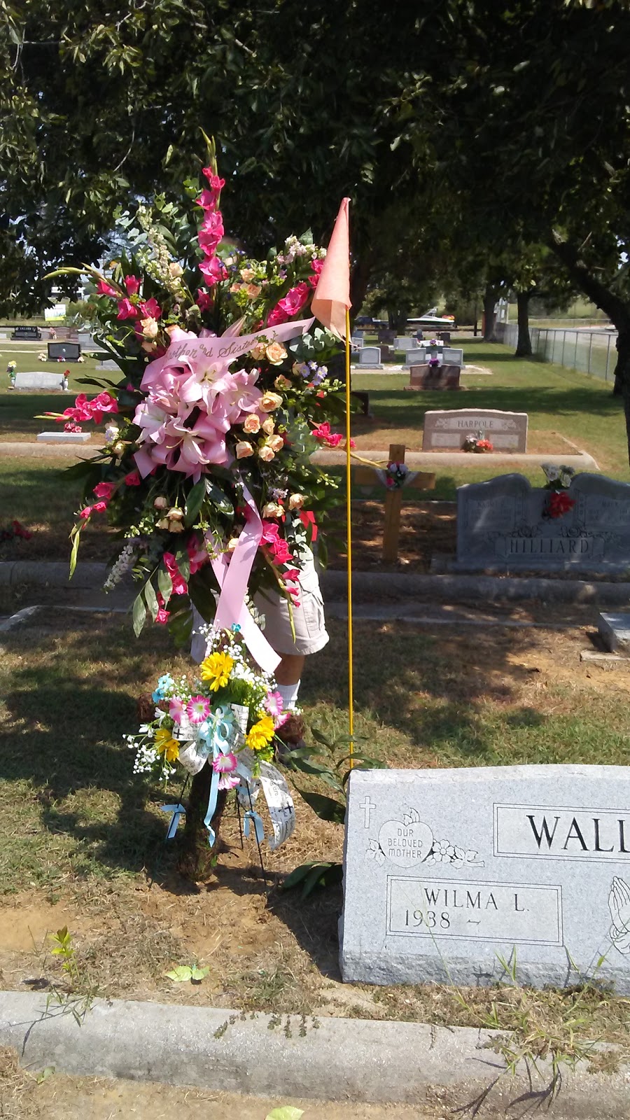 Belew Cemetery | 9500 Belew Rd, Aubrey, TX 76227, USA | Phone: (940) 365-5754