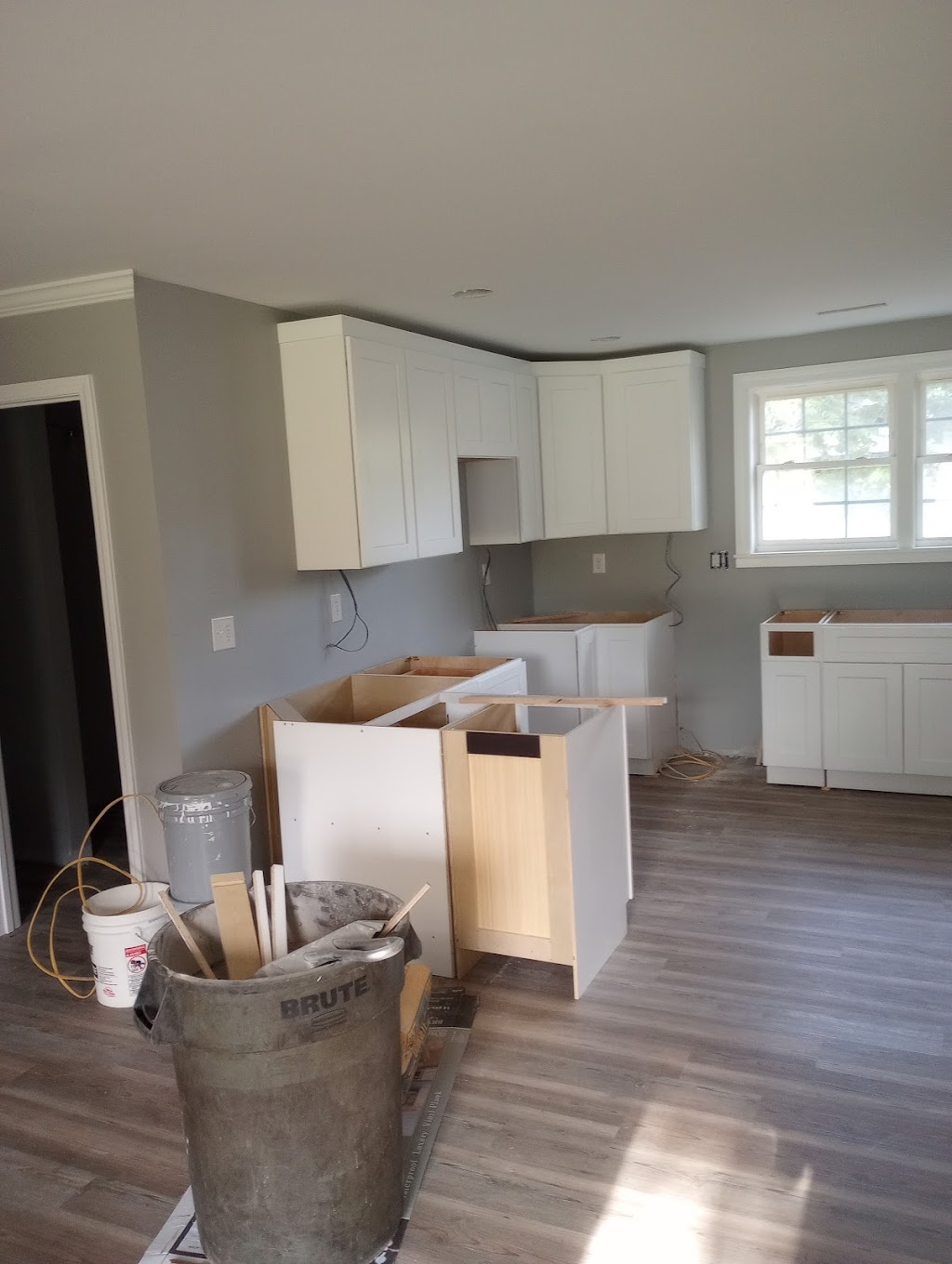 Rodriguez painting | 718 High Knob Trail, Seagrove, NC 27341, USA | Phone: (336) 953-9267