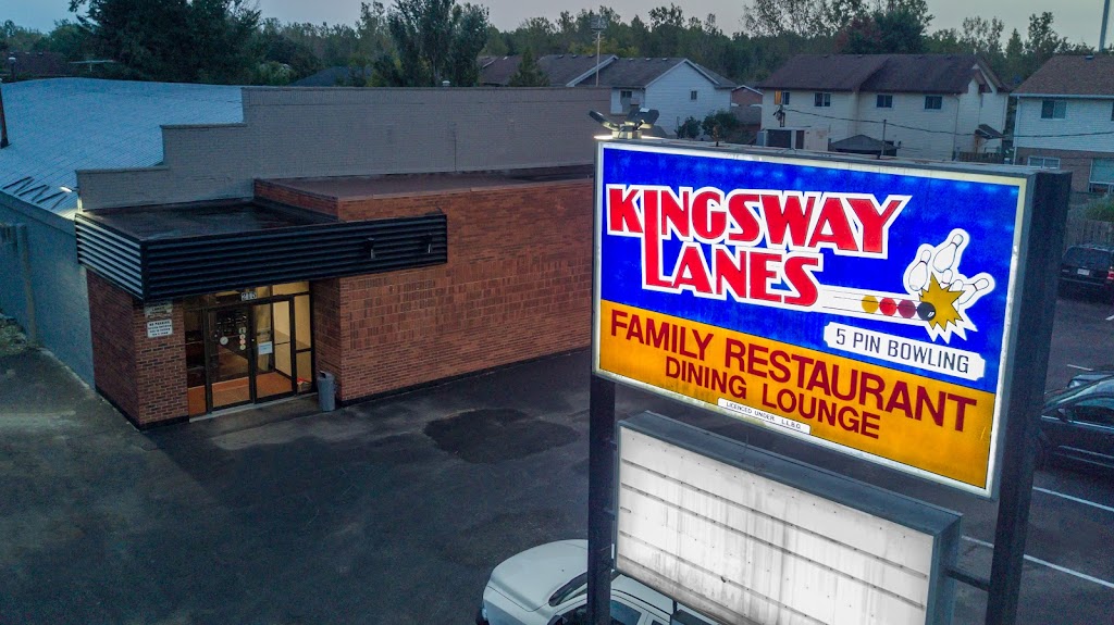 Kingsway Lanes & Restaurant | 215 Riverside Dr, Welland, ON L3C 5E3, Canada | Phone: (905) 735-2141