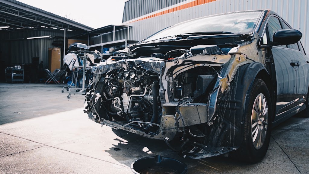 Flawless Auto Body LA | 7432 Foothill Blvd, Tujunga, CA 91042, USA | Phone: (818) 353-6846