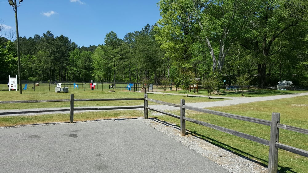 Black Creek Dog Park | 2408 Stouts Rd, Fultondale, AL 35068, USA | Phone: (205) 841-4481