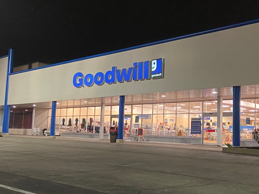 Goodwill Industries | 1500 Canton Rd, Akron, OH 44312, USA | Phone: (330) 794-6711