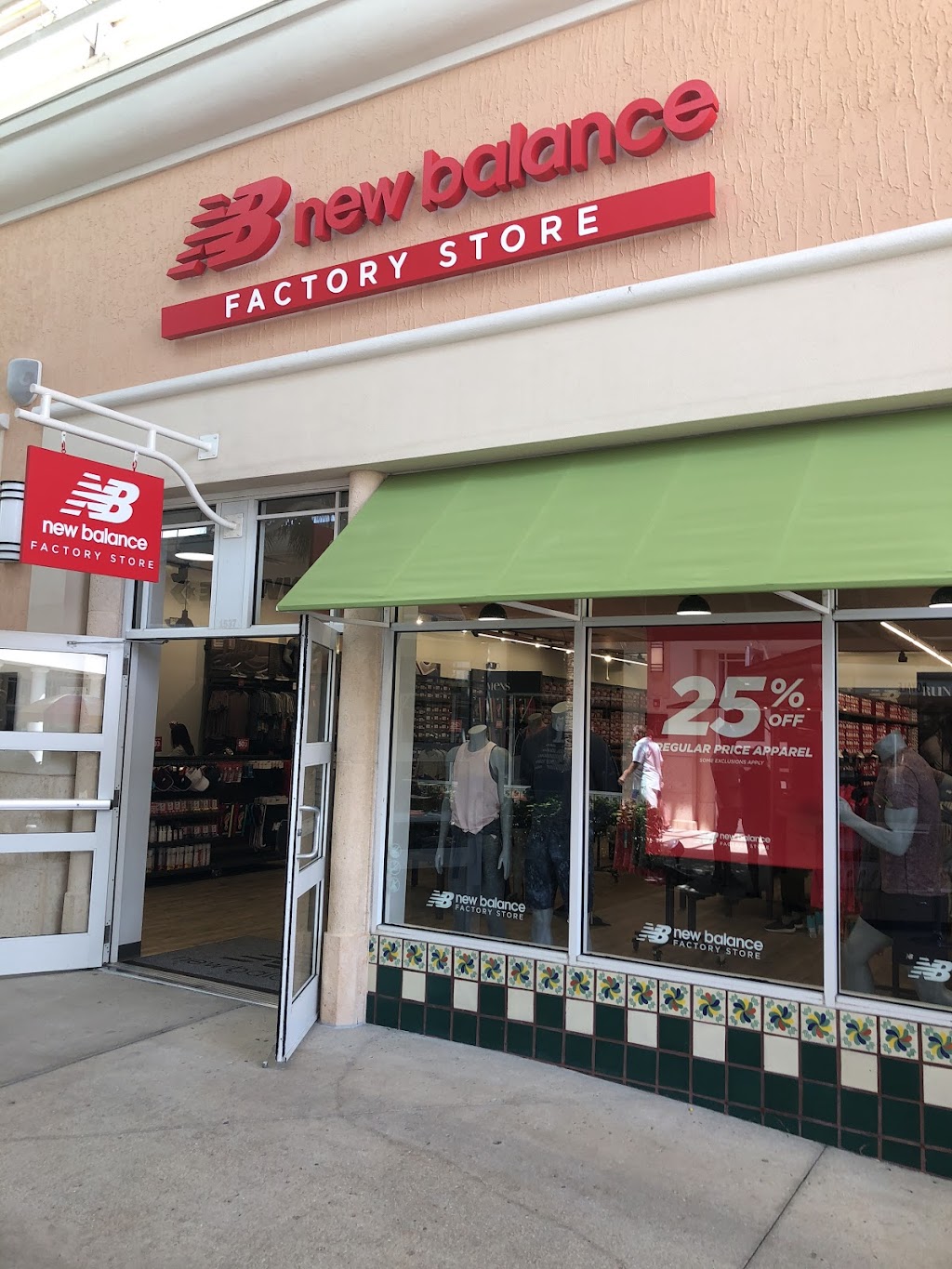 New Balance Factory Store | 8200 Vineland Ave #1537, Orlando, FL 32821, USA | Phone: (407) 396-0444