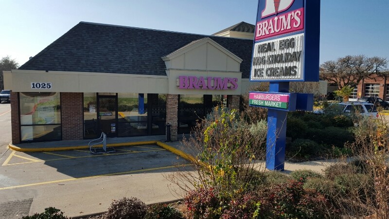 Braums Ice Cream & Dairy Store | 1025 Cross Timbers Rd, Flower Mound, TX 75028, USA | Phone: (972) 539-6552