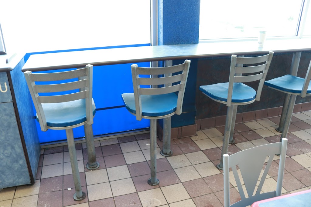 White Castle | 811 W 8th St, Cincinnati, OH 45203, USA | Phone: (513) 381-2300