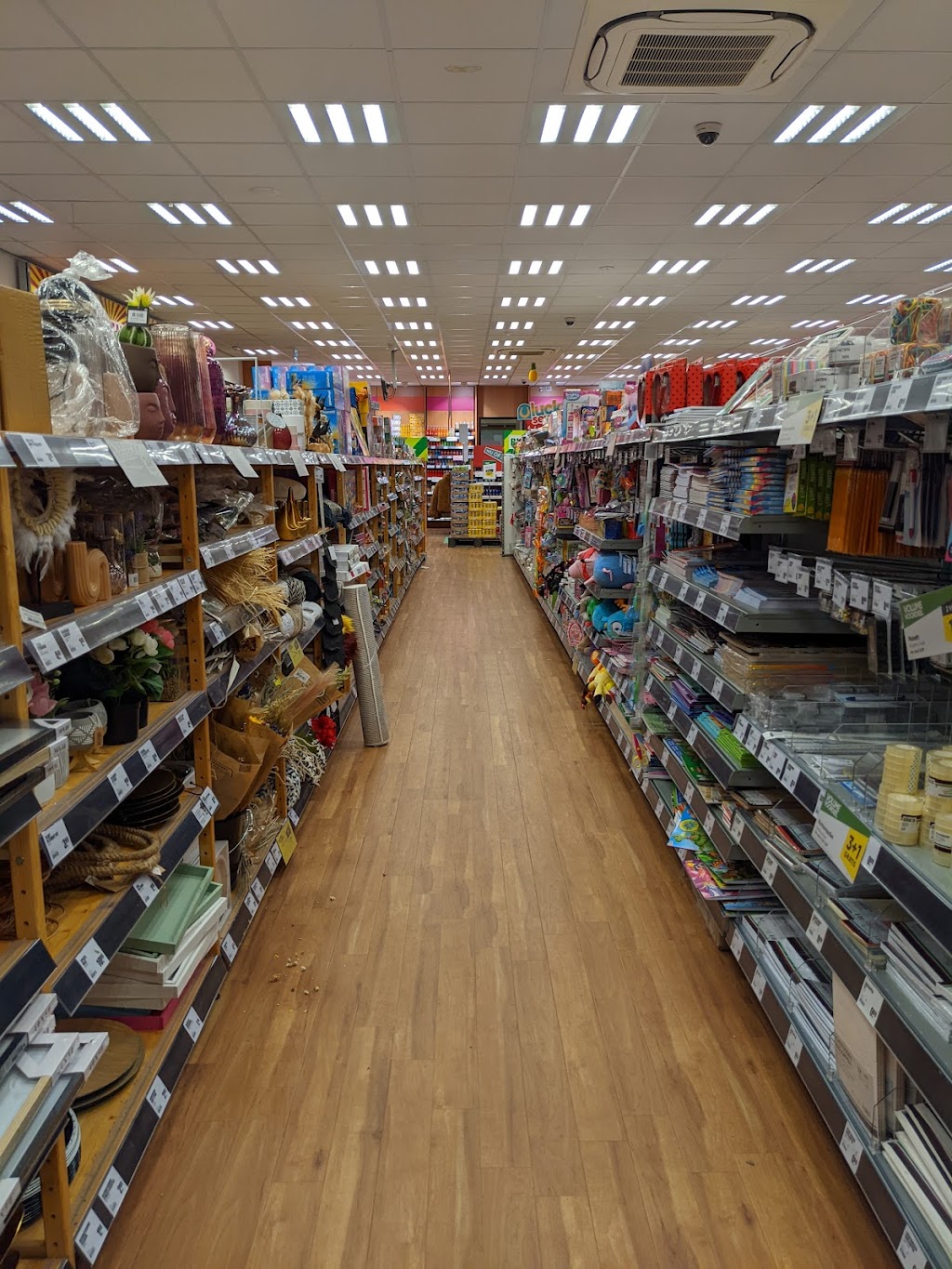 Big Bazar | Vaart Zuidzijde 19, 7833 AA Nieuw-Amsterdam, Netherlands | Phone: 088 244 1947