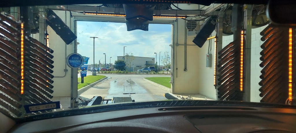 ClearWater Express Wash | 250 Crossroads Pkwy, Terrell, TX 75160, USA | Phone: (936) 588-5780