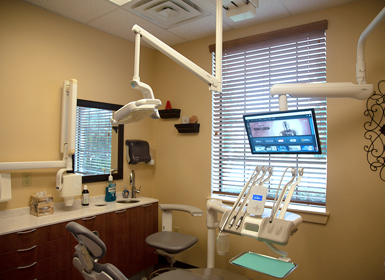 Broad Park Family Dentistry | 1750 E Broad St, Mansfield, TX 76063, USA | Phone: (817) 473-6857