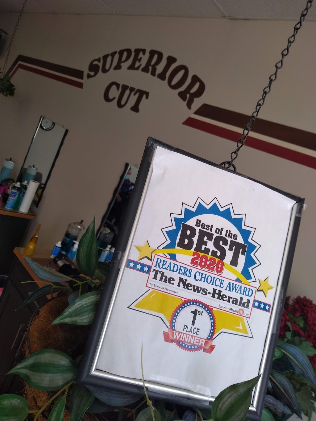 Superior Cut | 3395 Fort St, Wyandotte, MI 48192, USA | Phone: (734) 283-5110