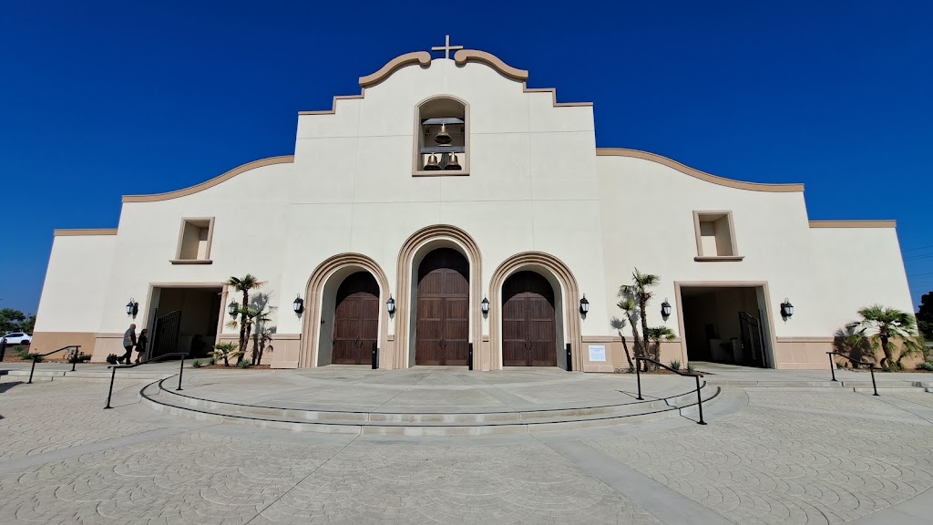 St. Charles Catholic Church | 5049 W Caldwell Ave, Visalia, CA 93277, USA | Phone: (559) 734-9522